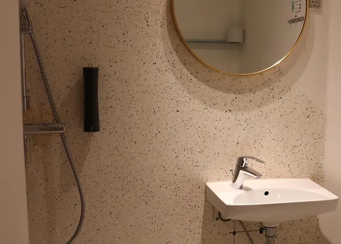 Milling Mini 11 Hotel 2*